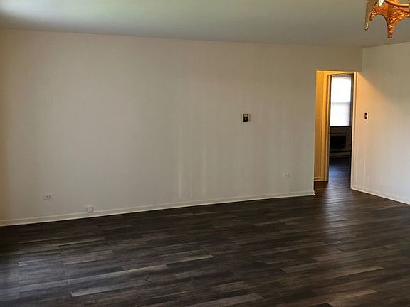 3rd image of 9807 S Karlov Ave APT 105