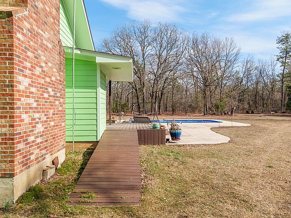 4th image of 1526 Houston Drive