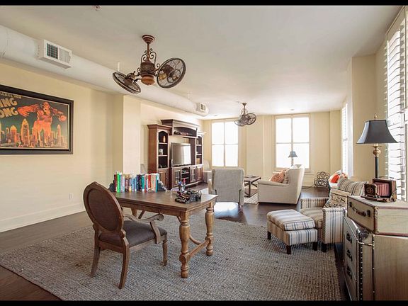 5th image of 602 S Gay St Suite 802