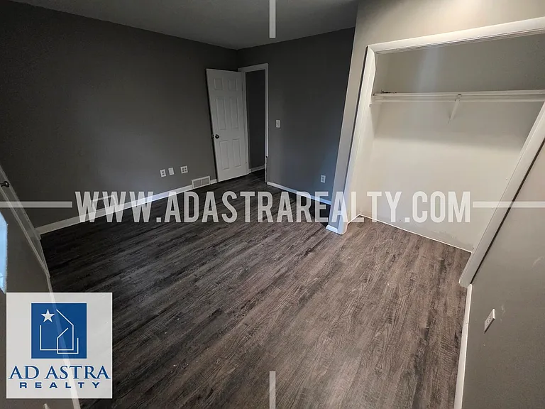 208 Brookside Dr — Photo 18