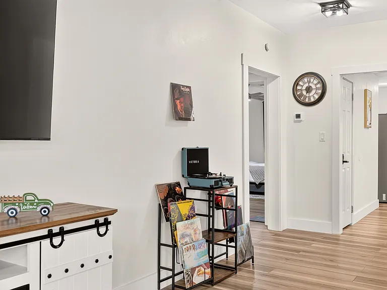 705 NW 64th Pl — Photo 18