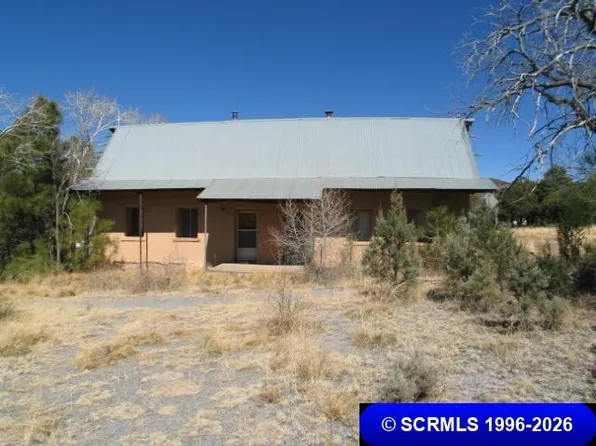 4 Bear Creek Rd, Pinos Altos, NM 88053