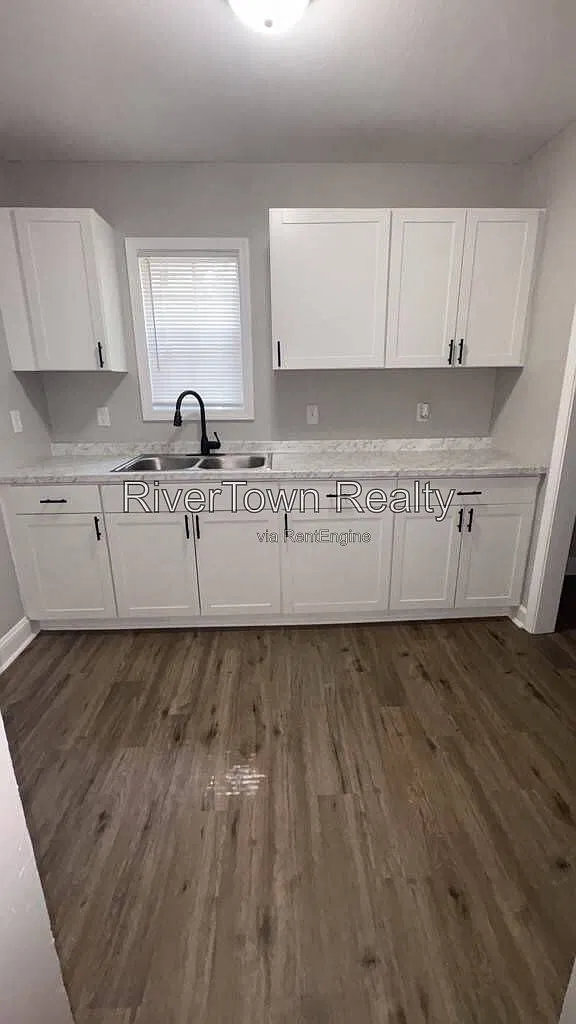 3 bed, 1.0 bath, 1171 sqft, $1,195 — Photo 2