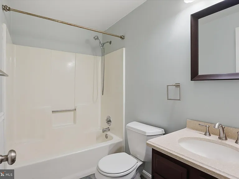 10617 Wheatley St — Photo 13