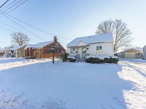 7 Brigadier Street, Colonie, NY 12205