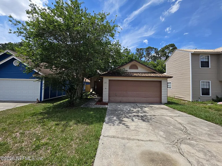 1281 Independence Dr — Photo 2