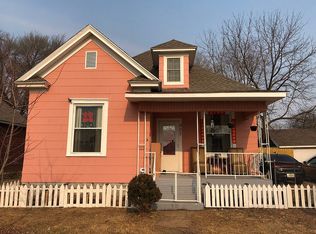 907 W Poplar St, Springfield, MO 65802