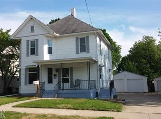 803 E Wood St, Bloomington, IL
