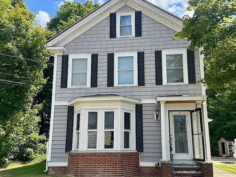 3 bed, 1200 sqft, $3,200 — Photo 1