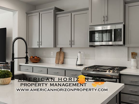 2nd image of 603 Bartonville Rd