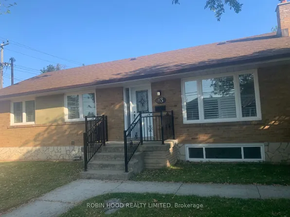 63 Pachino Blvd, Toronto, ON M1R 4J6