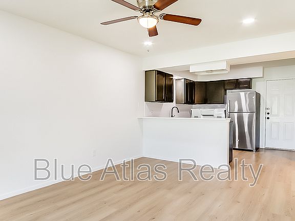 2nd image of 408 Noble Ave APT D
