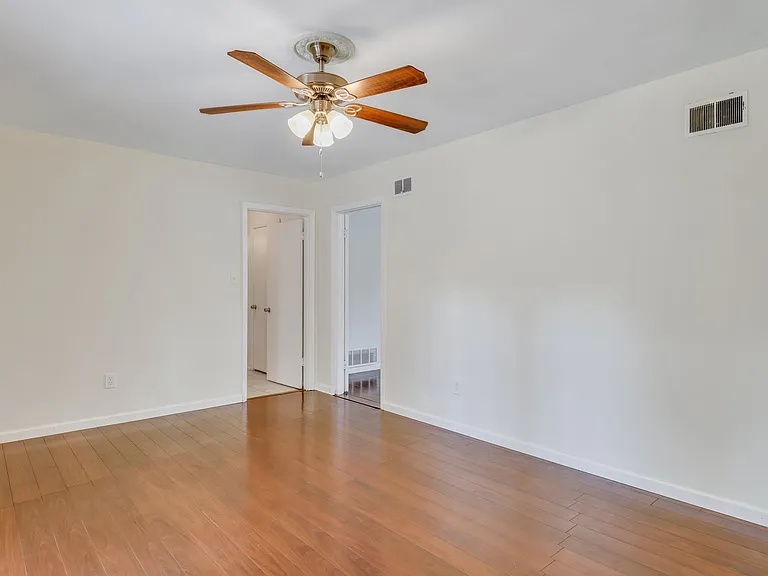 12473 Northwood Rd — Photo 15