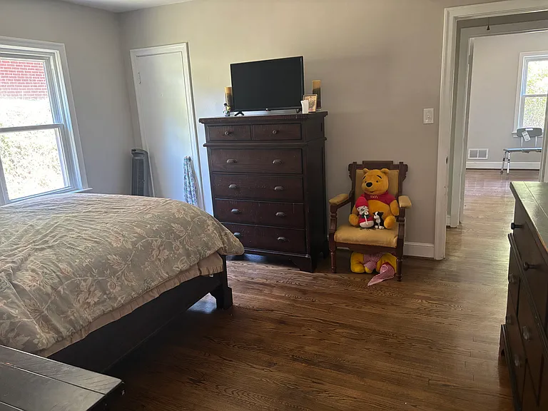 3004 Grandin Rd — Photo 29