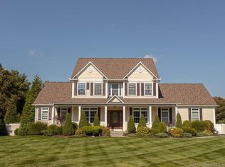 6 Andrea Ln, Norwich, CT 06360