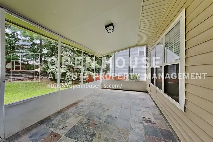 1209 Lainster Dr SE — Photo 17