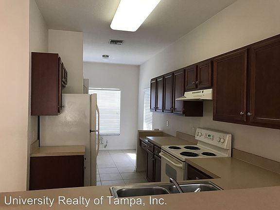 3rd image of 8941 Iron Oak Ave