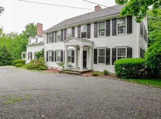 60 Lockwood Rd, Riverside, CT 06878