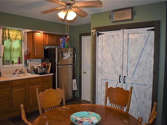 4th image of 1007 E Elmore St