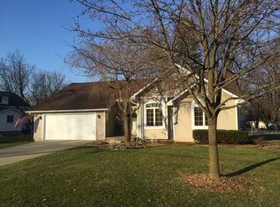 2977 Churchill Rd, Auburn Hills, MI 48326