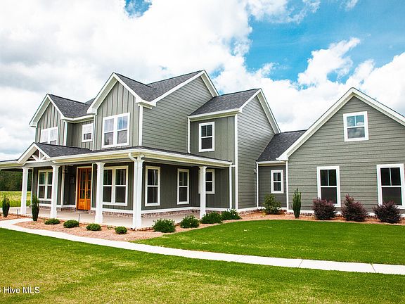 3rd image of 3540 Mistletoe Road