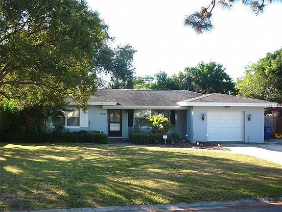 3rd image of 2330 68th Ave S