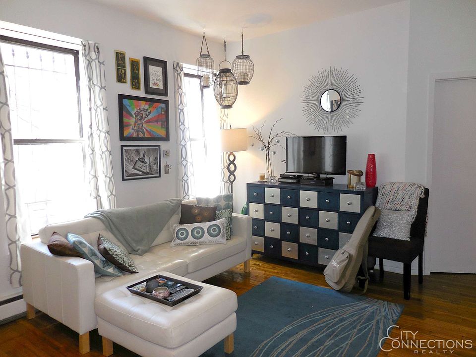 1st image of 3 W 102nd St APT 2A