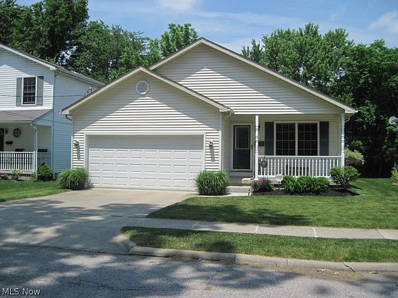 2nd image of 511 Grove Ave