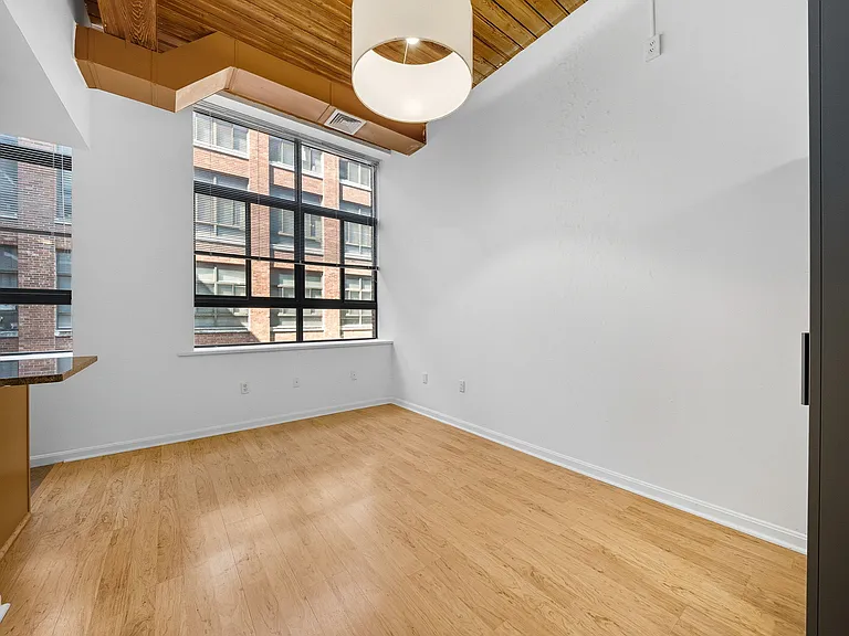 10 Linwood St #106 — Photo 11