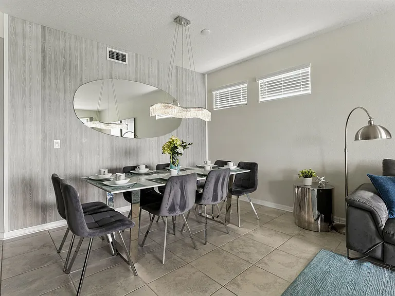 Paradox Cir — Photo 11