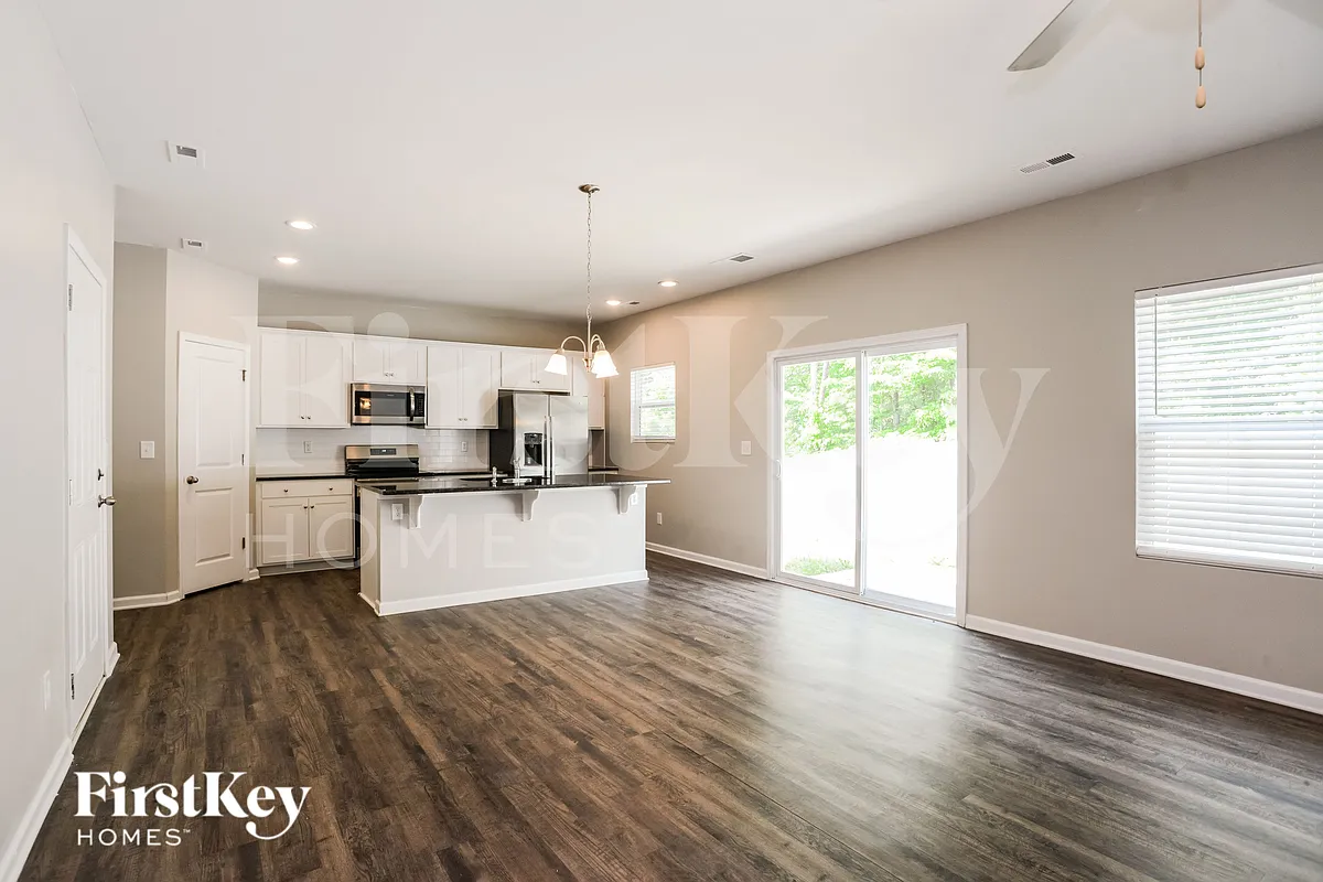 Building Photo - 5615 Cobblestone Glen Dr