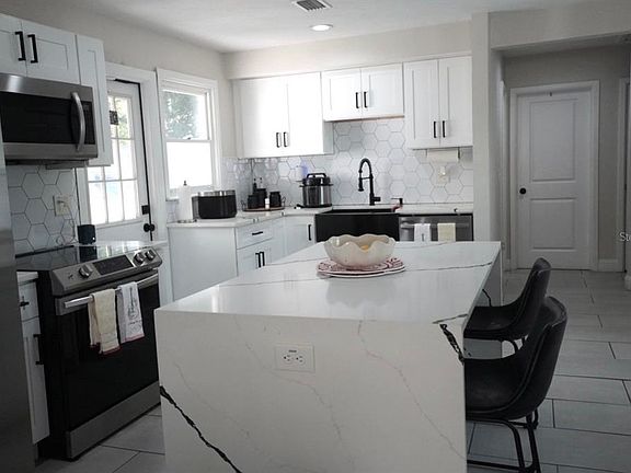 5th image of 4405 N TAMPANIA AVENUE
