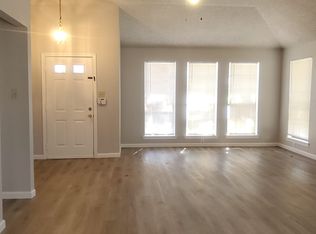 815 Tifton Ct, Lancaster, TX 75146