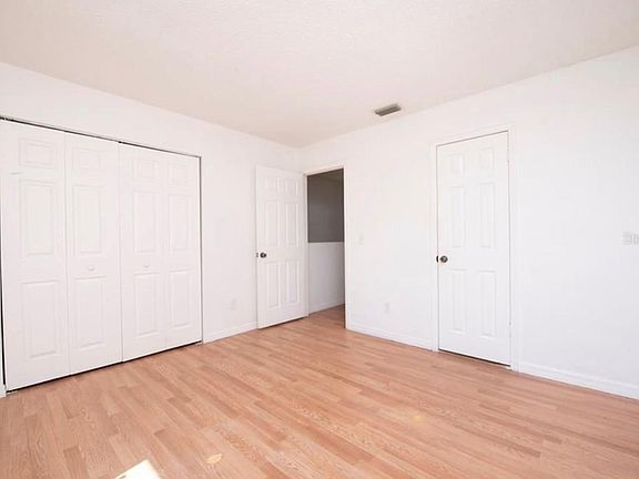 4th image of 201 Royal Palm Dr APT E