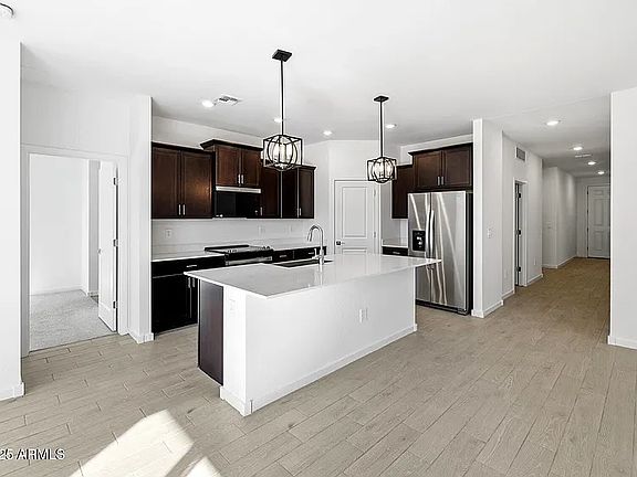 3rd image of 24637 W Grove St