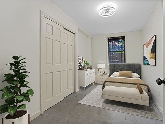 3rd image of 111 Wolcott St #1