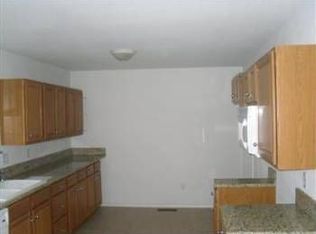 33 Whiterock Ln, Kimberling City, MO 65686