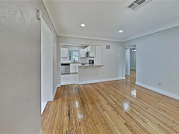 2nd image of 3624 14th St N