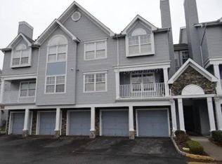 31 Prestwick Way, Edison, NJ 08820
