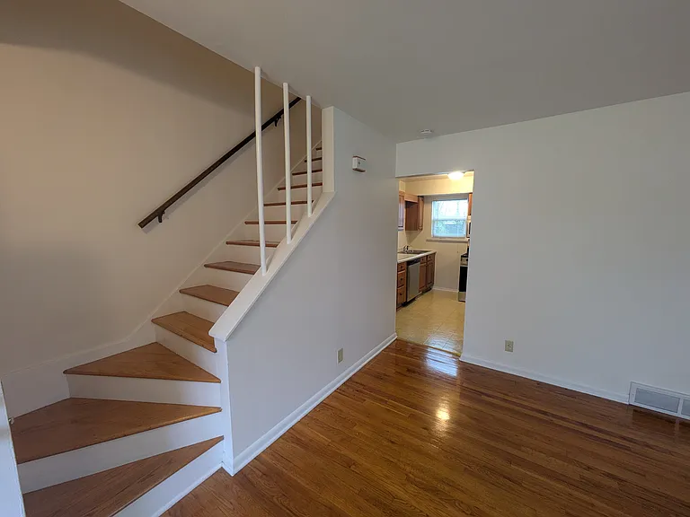 393 S Oriole Trl — Photo 4