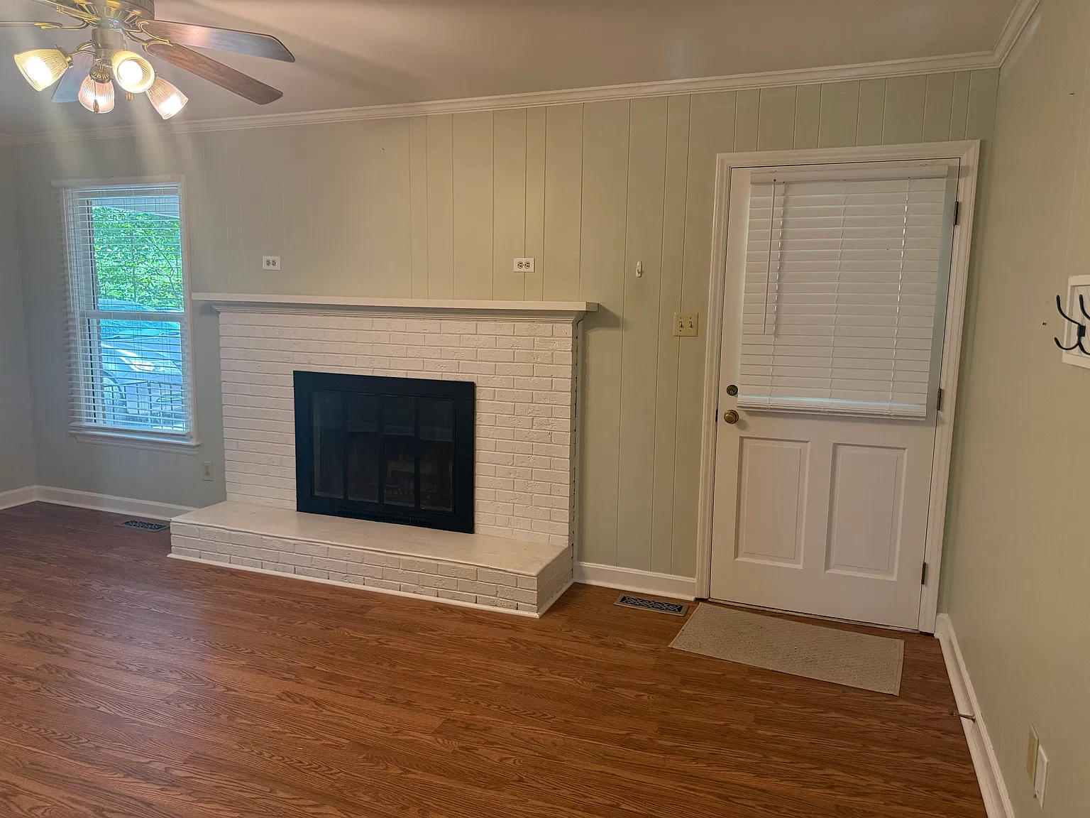 3 bed, 1588 sqft, $2,250 — Photo 4