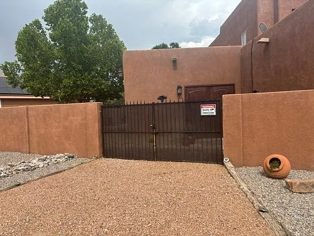Calle Fuerte NE, Albuquerque — Photo 1