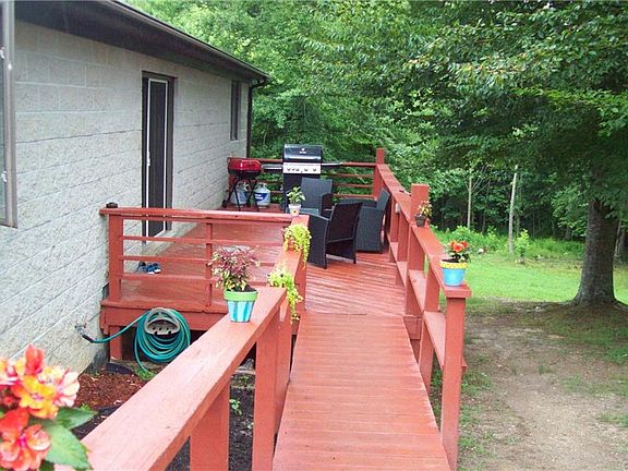 3rd image of 6420 Mihalcoe Ln