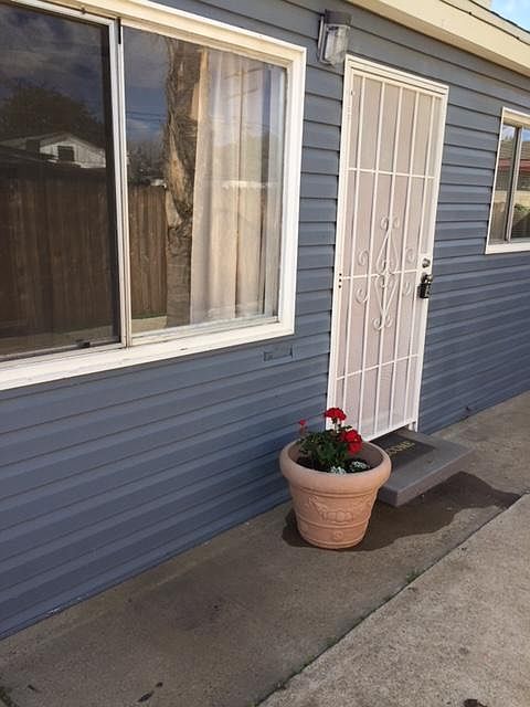 1st image of 74 Oaklawn Ave APT B