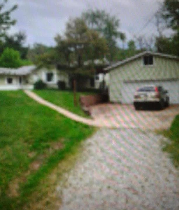 2nd image of 104 Cherokee Dr