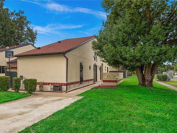 2nd image of 627 Golden Sunshine Cir