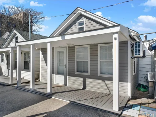 173B Beach 109 St, Rockaway Park, NY 11694