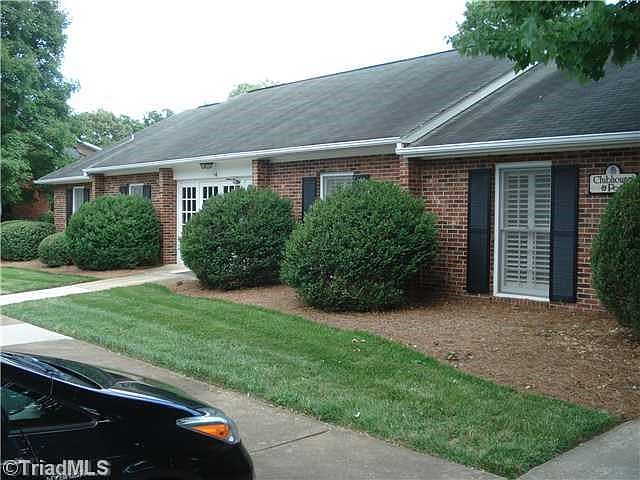 2nd image of 39C Fountain Manor Dr