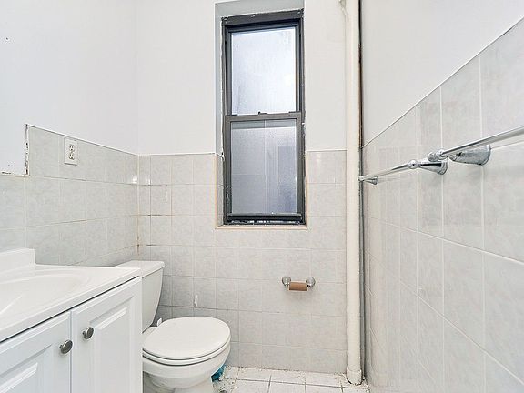4th image of 615 W 136th St APT 20