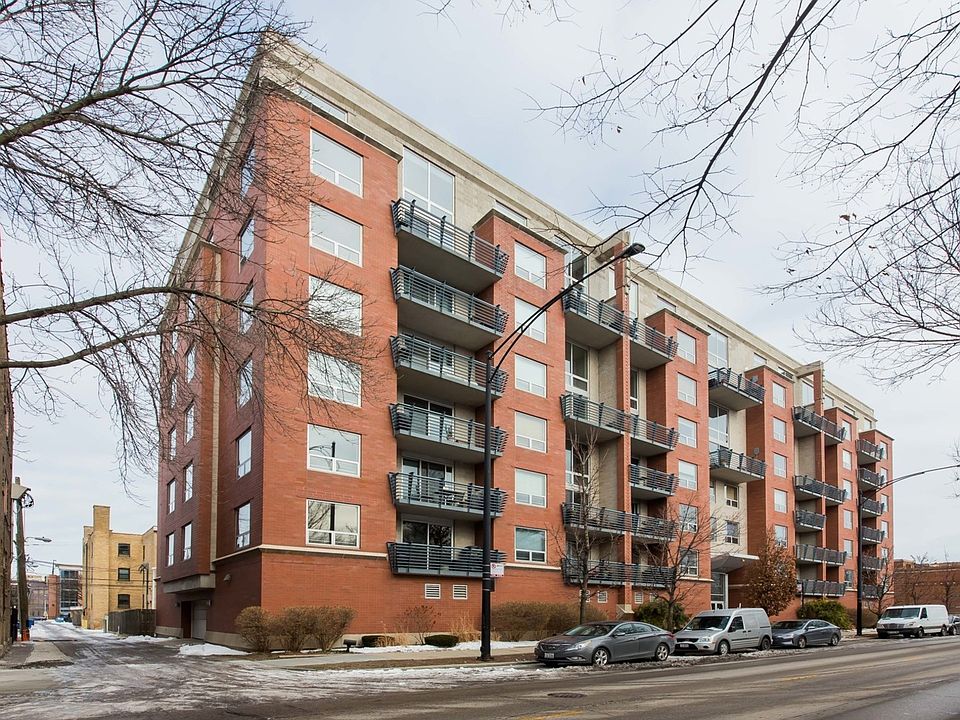 1st image of 1100 W Montrose Ave APT 304
